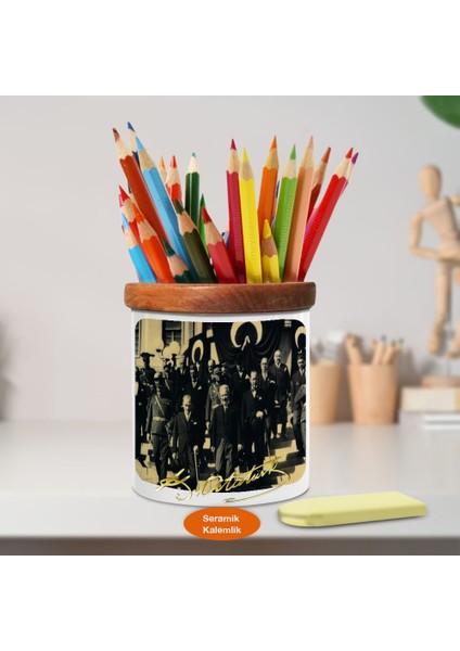 Meclisten Çıkan Mustafa Kemal Atatürk Ahşap Seramik KALEMLIK-430