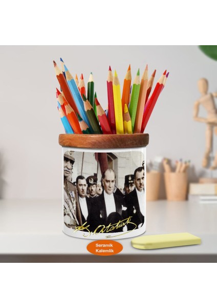 Şapka ve Smokinli Mustafa Kemal Atatürk Ahşap Seramik KALEMLIK-849