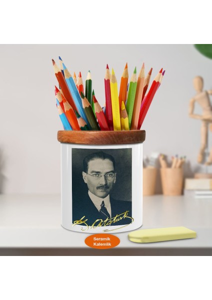 Gözlüklü Kemal Atatürk Ahşap Seramik Kalemlik -S140
