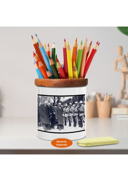 Geçit Töreni Mustafa Kemal Paşa Ahşap Seramik Kalemlik -1150)