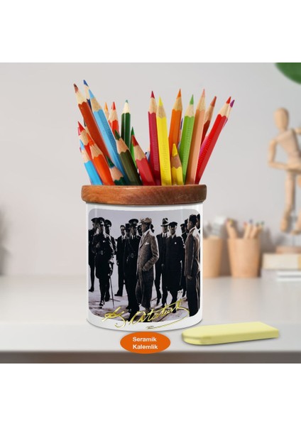 Sivil Elbiseli Mustafa Kemal Atatürk Ahşap Seramik KALEMLIK-1023