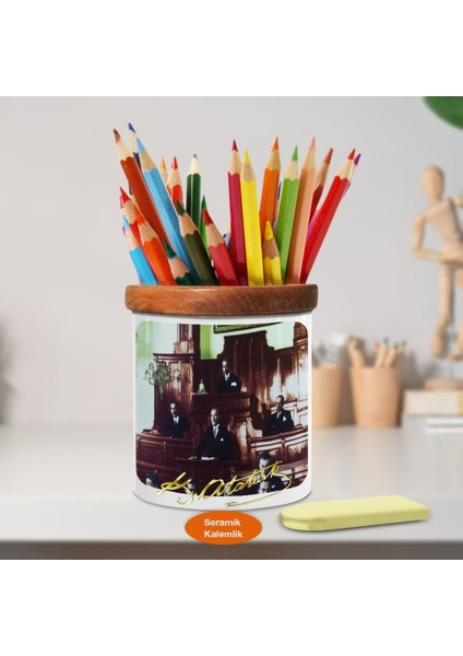 Kürsüde Mustafa Kemal Atatürk Ahşap Seramik KALEMLIK-(885)