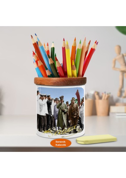 Kalpaklı Gazi Mustafa Kemal Atatürk Ahşap Seramik Kalemlik -109WJ9