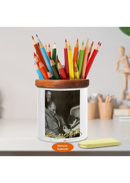 Manevi Kızı Ülkü ve Kemal Atatürk Ahşap Seramik Kalemlik -112