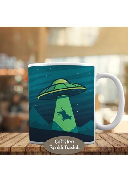 Ufo Uçan Daireye Işınlanan Komik Boğa Kupa Bardak HEDIYELIK-537