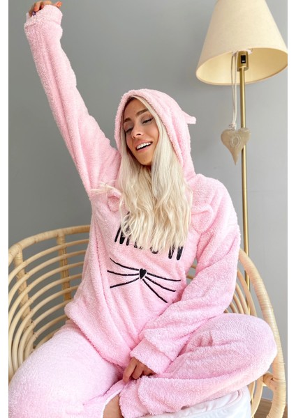 Meow Desenli Tam Peluş Pijama Takımı