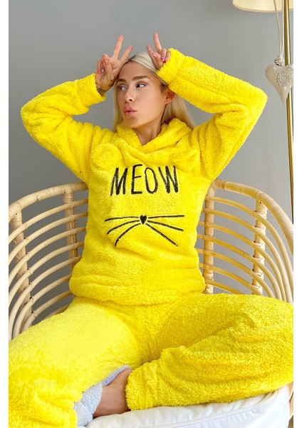 Meow Desenli Tam Peluş Pijama Takımı