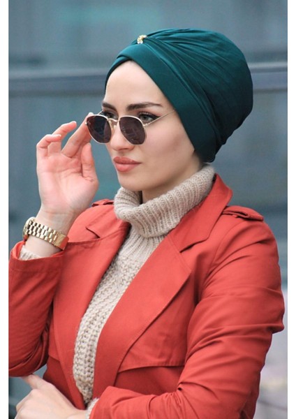 Tas Detaylı Çapraz Bone Zümrüt - Özel Tasarım- Yeni Model Tesettür Giyim modelleri