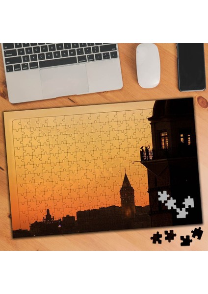 Galata ve Kız Kulesi-Istanbul 240 Parça Puzzle YAPBOZ-74986