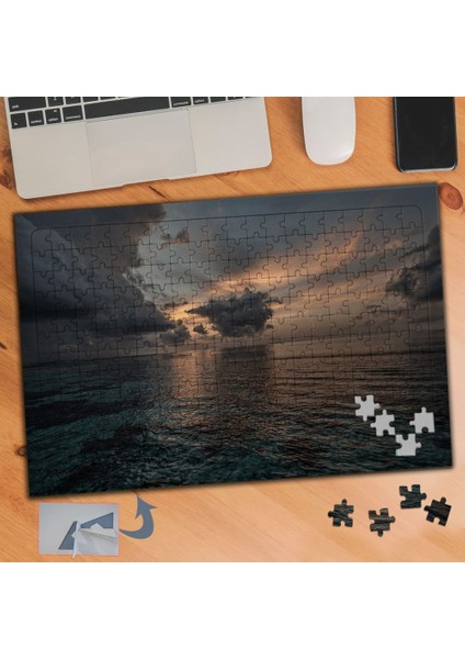 Deniz Üstü Kararmış Gökyüzü 240 Parça Puzzle Yapboz TABLO-131