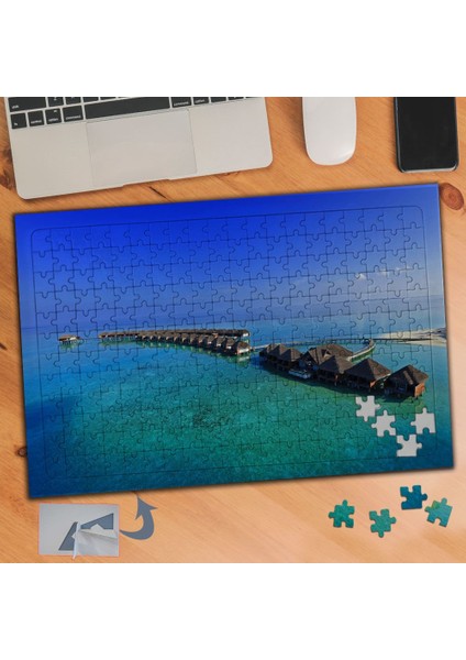 Mavi Deniz Ortasında Evler 240 Parça Puzzle Yapboz TABLO-843