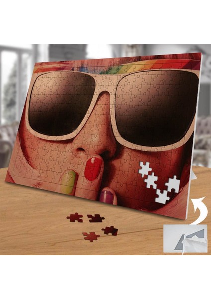 Gözlüklü Kadın Model 240 Parça Puzzle YAPBOZ-75441