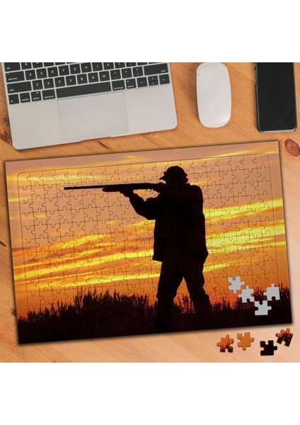 Av Tüfekli Adam Avcı 240 Parça Puzzle YAPBOZ-024709