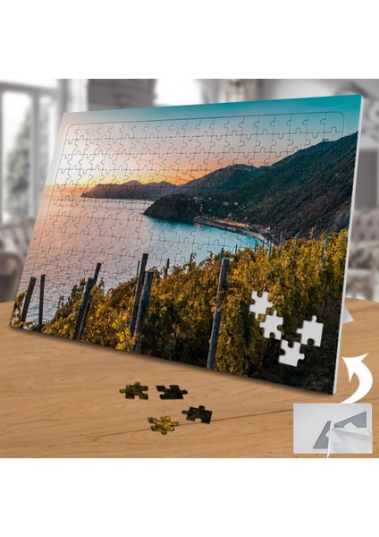 Çayırlar Arasından Deniz Manzarası 240 Parça Puzzle YAPBOZ-100370