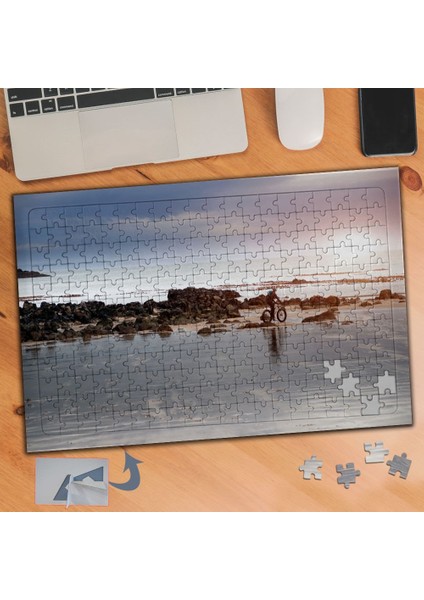 Deniz Kenarında Bisiklet Sürme 240 Parça Puzzle Yapboz TABLO-673