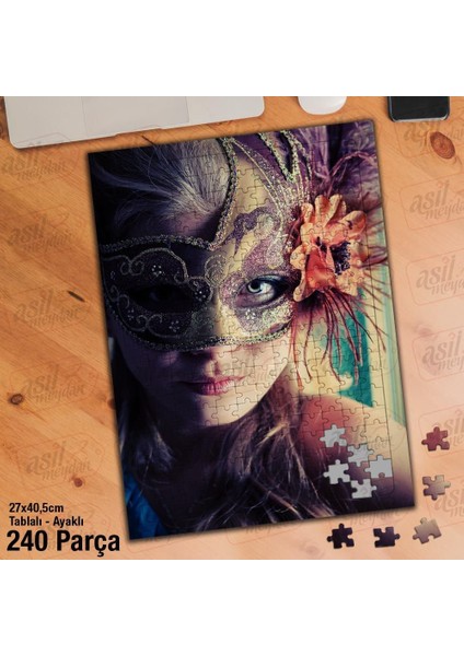 Asil Hobi Karnaval Maskeli Genç Kadının Portresi - Yapboz - Ayak Destekli 240 Parça Puzzle