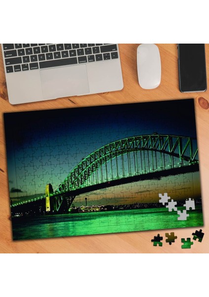 Yeşil Renkte Demir Köprü Manzarası 240 Parça Puzzle YAPBOZ-75017