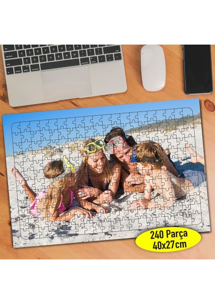 Kumsalda Mutlu Aile 240 Parça Puzzle Yapboz TABLO-107163046