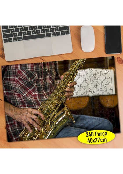 Saksafon Çalan Adam 240 Parça Puzzle YAPBOZ-98458433