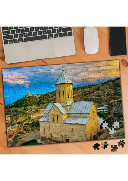 Tiflis Gürcistan Mimarisi 240 Parça Puzzle Yapboz TABLO-71427164