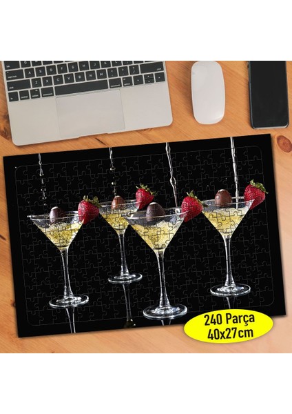 Çilekli Meyveli Martini Içecekleri 240 Parça Puzzle YAPBOZ-3741