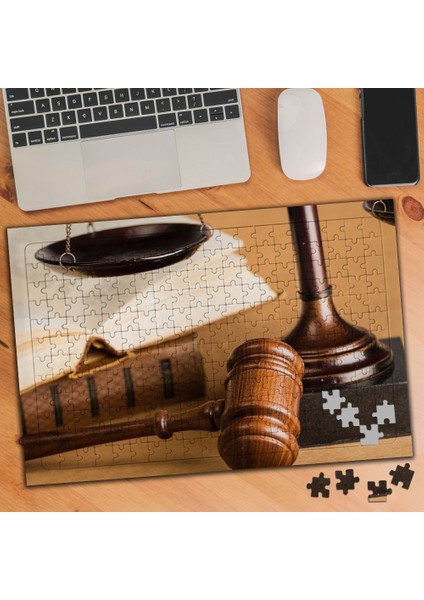 Hakim Masa Tokmağı 240 Parça Puzzle Yapboz TABLO-258360149