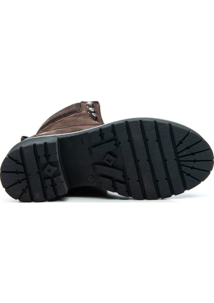 220504 Kadın Bot fırsatları