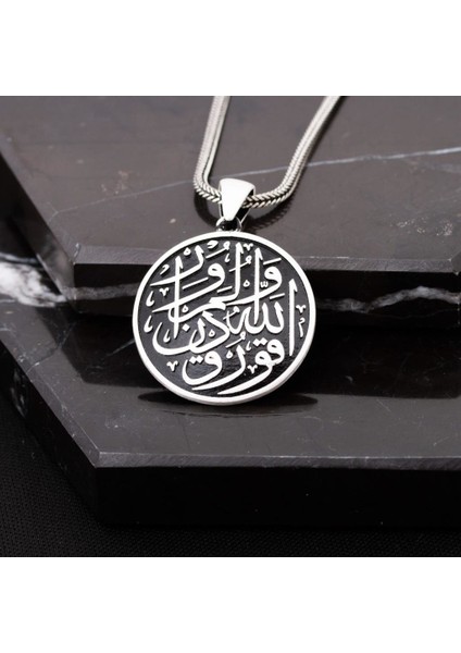Allah'tan Kork Yazılı Gümüş Erkek Kolye