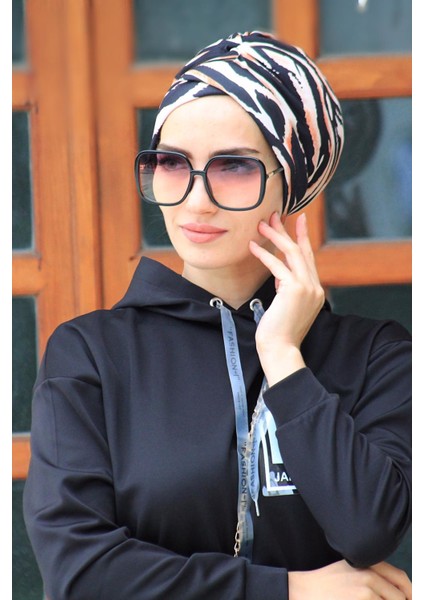 Desenli Hazır Çapraz Bone - Yeni Model Tesettür Giyim