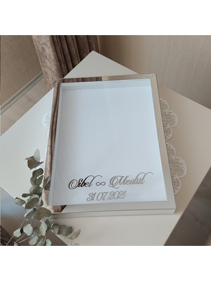 Verda Çerçeve 30X40 cm Yeni Trend Gümüş Kaplı Çerçeve-Isimli ve Tarihli!gül Kutusu