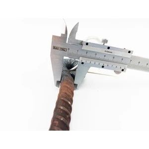 Büyük Orta Irk Hayvan Bağlama Kazığı Ultra Kalın 14 mm Kalınlıkta 70 - 80 cm