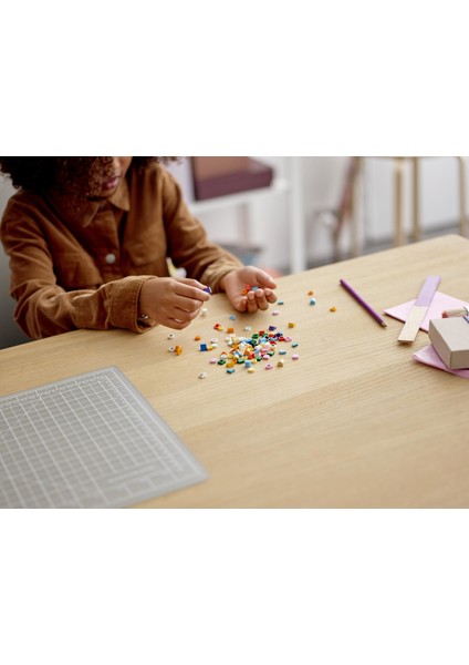 DOTS Ekstra DOTS # Seri 4 41931 - Çocuklar için Yaratıcı Kendin Yap Oyuncak Dekorasyon Yapım Seti (105 Parça)