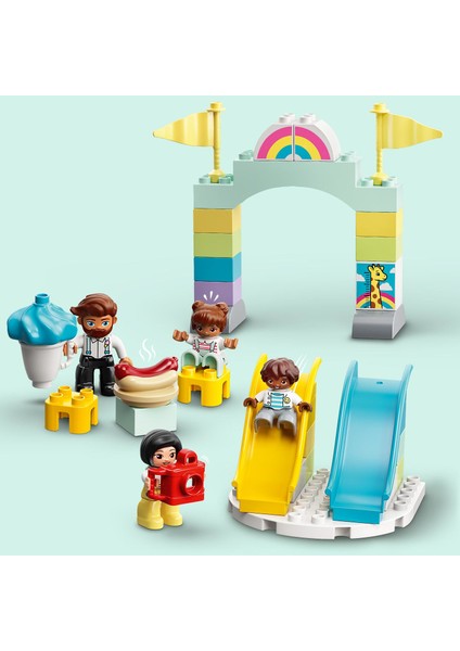 DUPLO®  Lunapark 10956 - 2 Yaş ve Üzeri Çocuklar İçin Tren; Dönmedolap; Atlıkarınca İçeren Eğitici Oyuncak Yapım Seti (95 Parça)