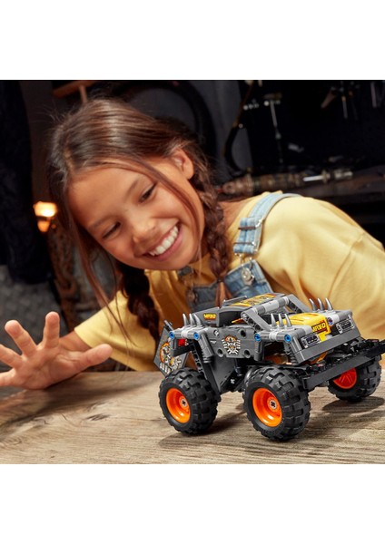 Technic Monster Jam® Max-D® 42119 - Çocuklar için Canavar Kamyon Oyuncak Yapım Seti (230 Parça)