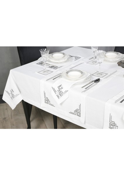 Caka Home Runner Geometrik Çift Kare Nakışlı Keten Efektli -Siyah