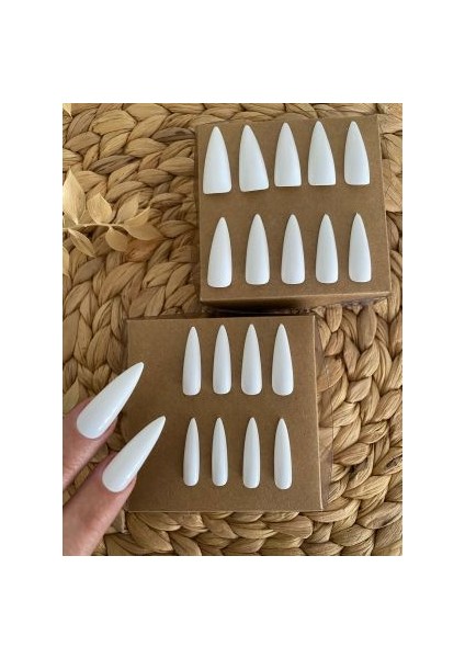 100 Adet Beyaz Stiletto Takma Tırnak fiyatları