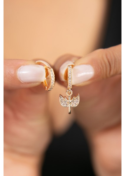 Kadın Melek Detaylı Halka Model Küpe fiyatları