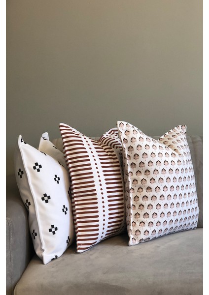 Çiçek Desenli Minimal Modern Kırlent Kılıfı