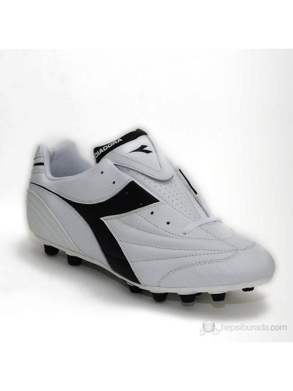 diadora halı saha ayakkabısı
