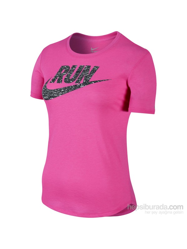 nike run swoosh tee