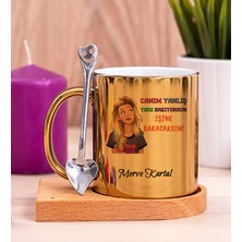 Hediye Dükkanı Kişiye Özel Işine Bakıcaksın Tasarım Esprili Ahşap Altlıklı Gold Kupa Bardak