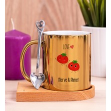 Hediye Dükkanı Kişiye Özel Sevimli Domatesler Ahşap Altlıklı Gold Kupa Bardak