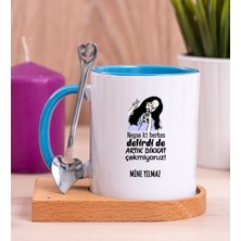 Hediye Dükkanı Kişiye Özel Herkes Delirdi Tasarım Esprili Ahşap Altlıklı Mavi Kupa Bardak