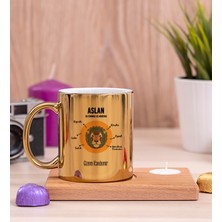 Hediye Dükkanı Kişiye Özel Aslan Burcuna Hediye Ahşap Altlıklı Mumlu Gold  Kupa Bardak