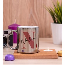 Hediye Dükkanı Kişiye Özel Baş Harfli Üzeri Isim Yazılı Ahşap Altlıklı Mumlu Silver Kupa Bardak