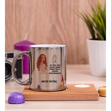 Hediye Dükkanı Kişiye Özel Az Önce Aşık Oldum Tasarım Esprili Ahşap Altlıklı Mumlu Silver Kupa Bardak