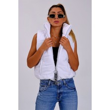 Keyifli Moda Kadın Beyaz Dik Yaka Beli Lastikli Cepli Kısa Şişme Yelek