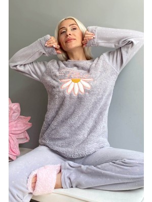 Pijama Evi Gri Stay Flow Desenli Kadın Peluş Pijama Takımı