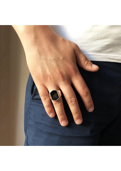 Gümüş Siyah Oniks Taşlı Sade Model Erkek Yüzük modelleri