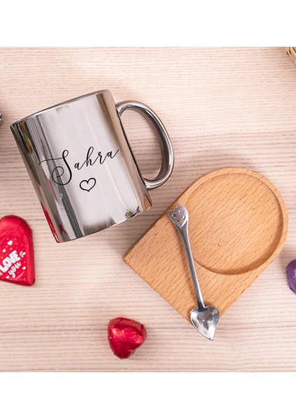 Kişiye Özel El Yazısı Tasarımlı Isimli Ahşap Altlıklı Silver Kupa Bardak fiyatları